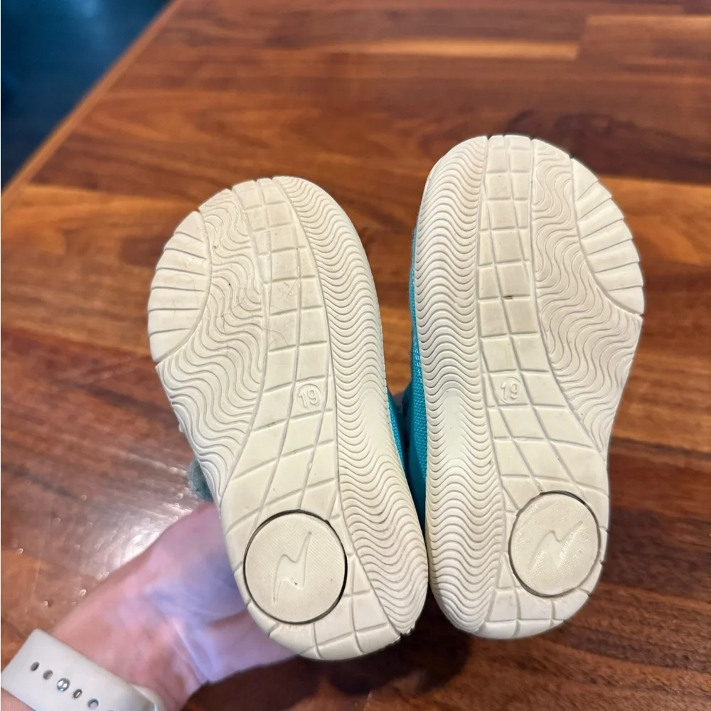 Naturino teal T-Strap Canvas Shoes